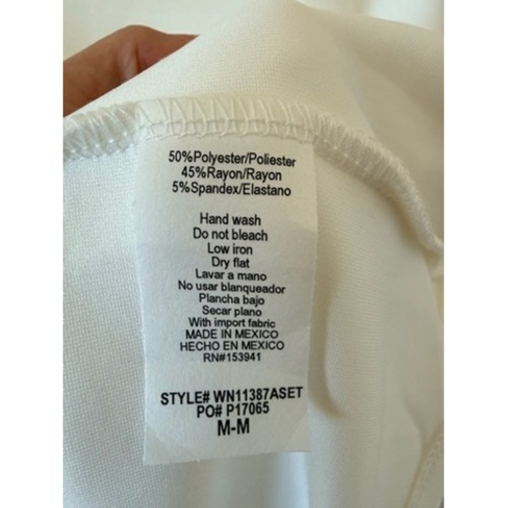 Timing LA NWT Cream/white Hoodie and Shorts Two Piece vacation Lounge Medium - Picture 4 of 7